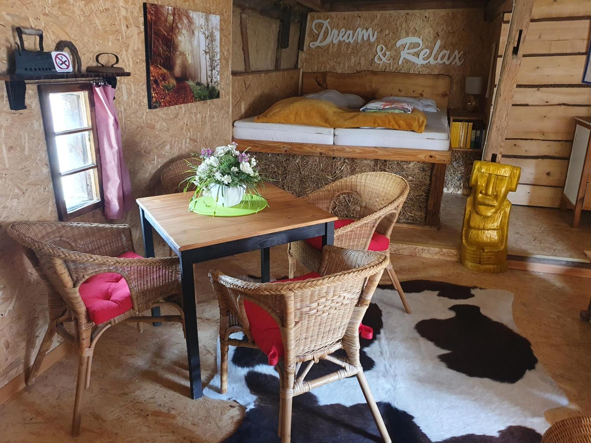 Apartamento Erlebnishof GRÜNE KUH Elsteraue Exterior foto