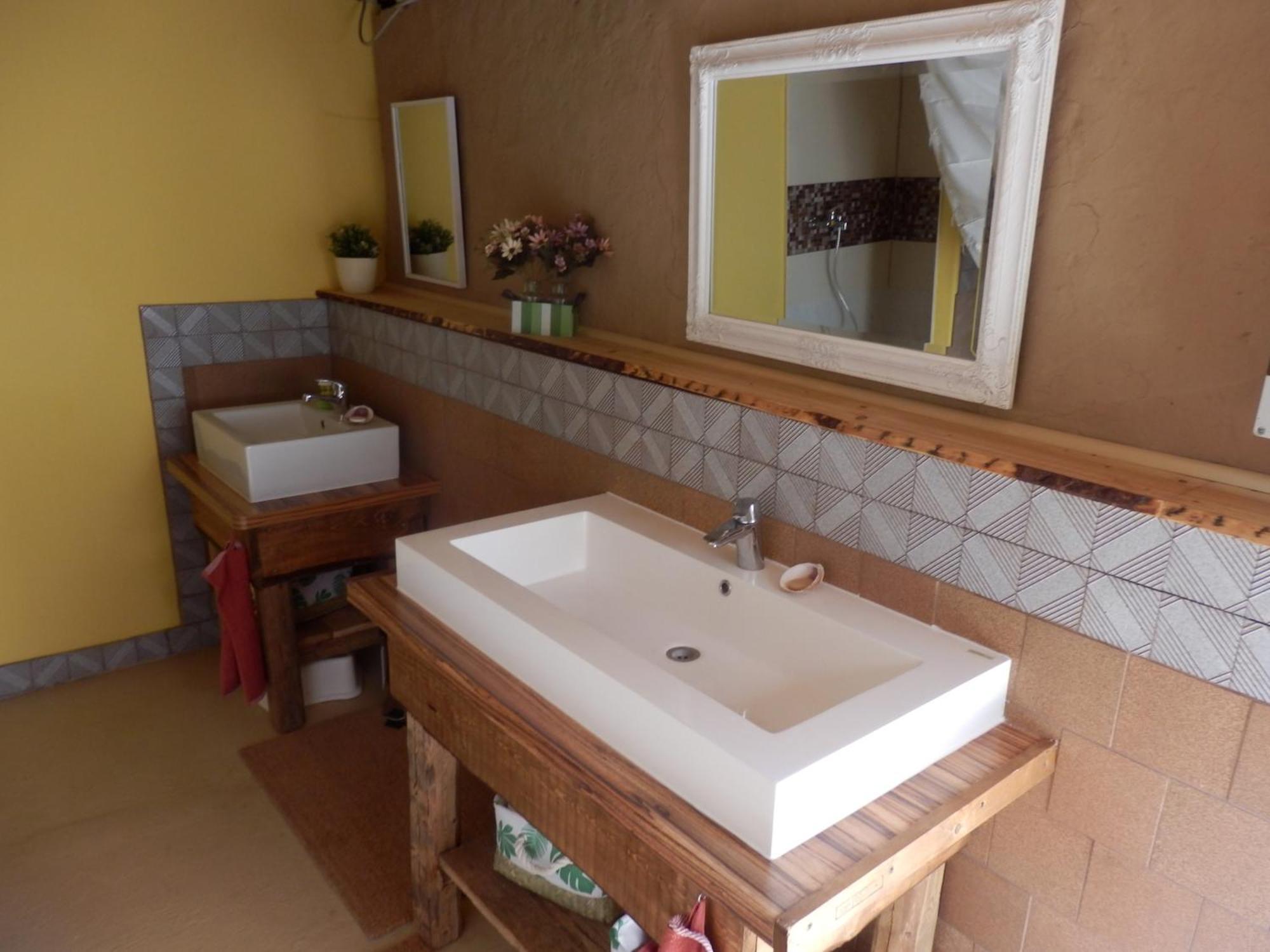 Apartamento Erlebnishof GRÜNE KUH Elsteraue Exterior foto